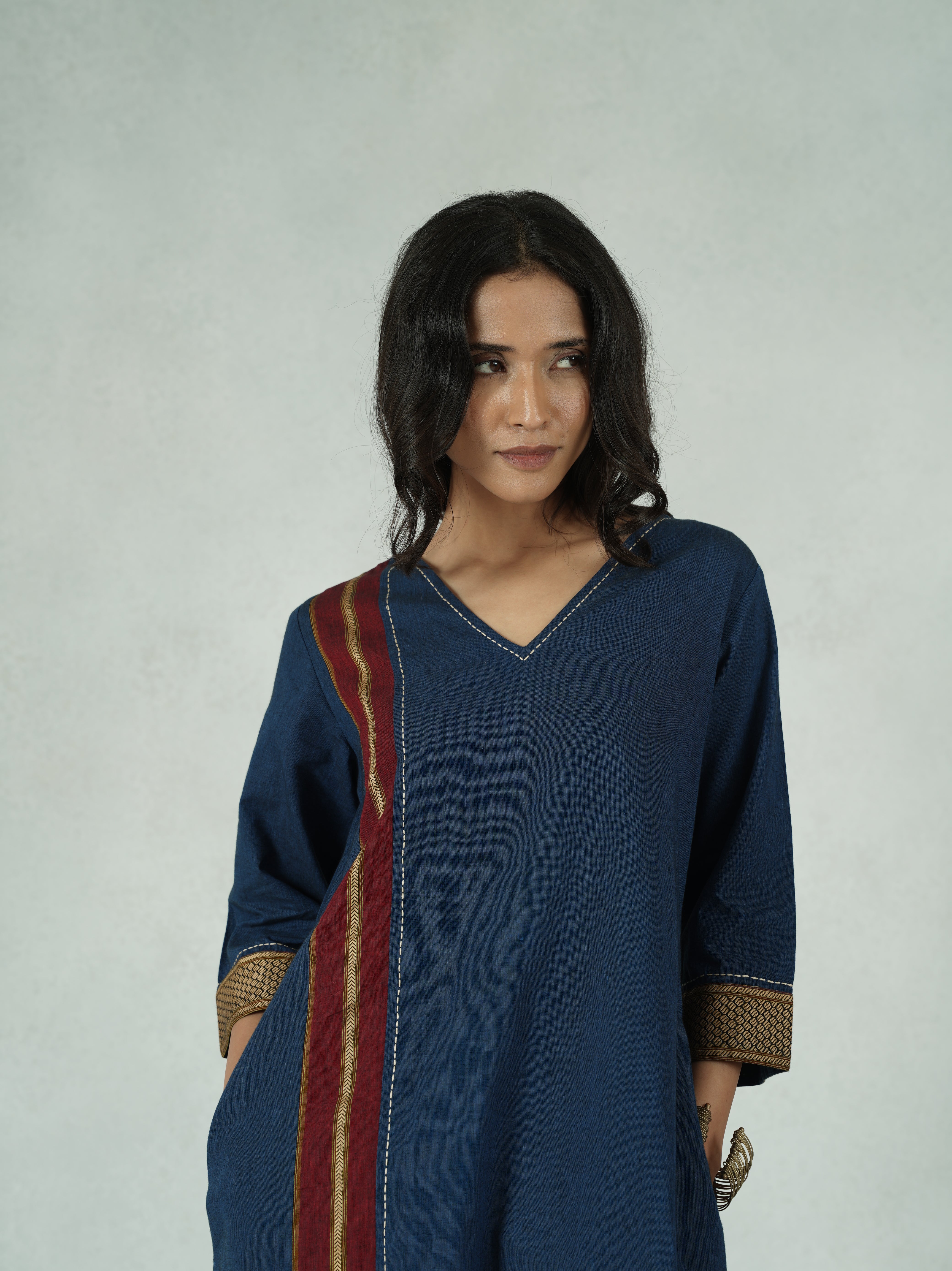 Women's Blue Colour Block Kurta