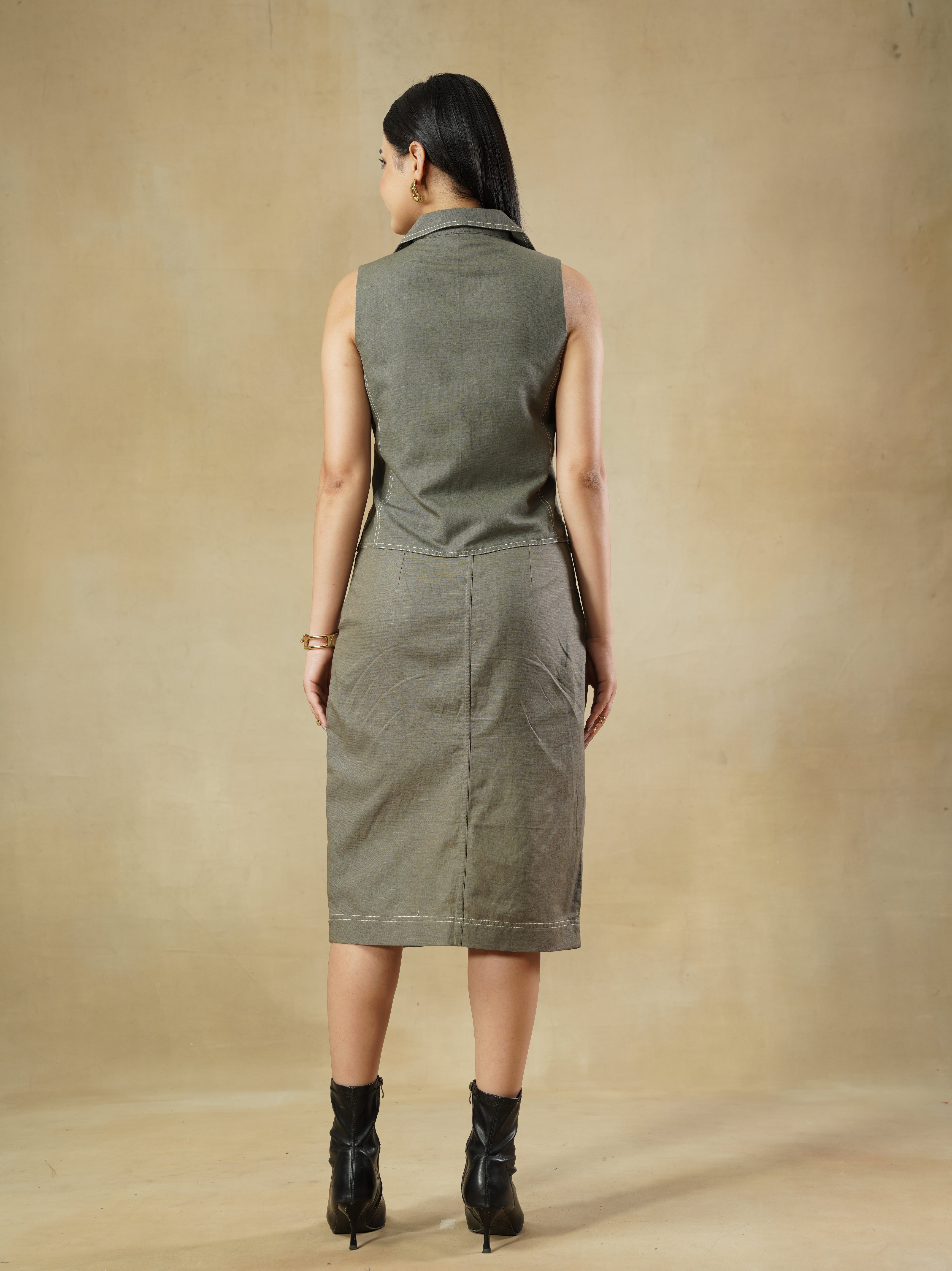 Collared Waistcoat in Cotton Linen