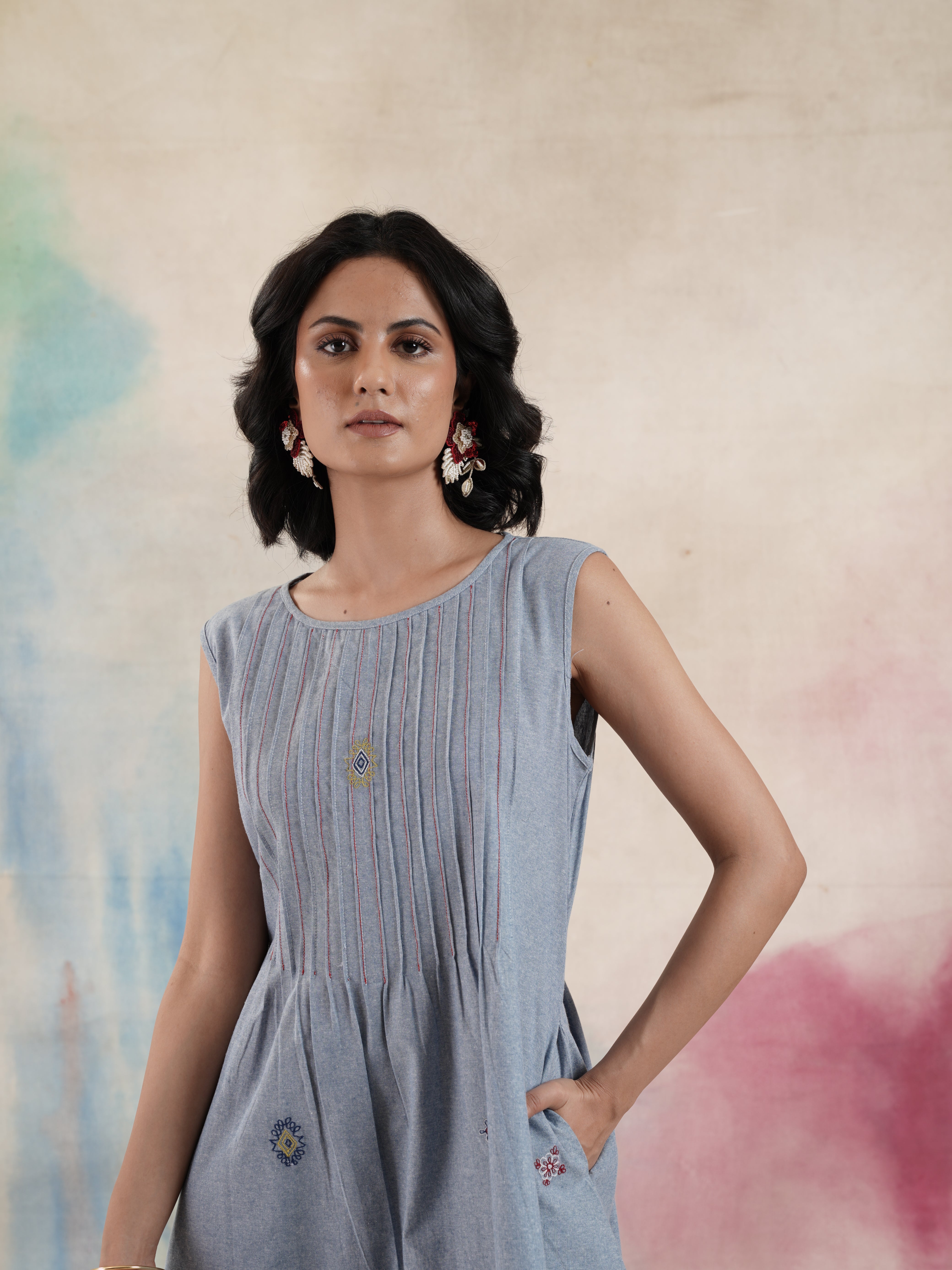 Women's Blue Sleeveless Chambray Dress
