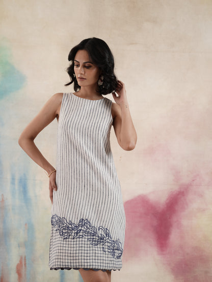 Women's Pattern Blocked Embroidered Dress