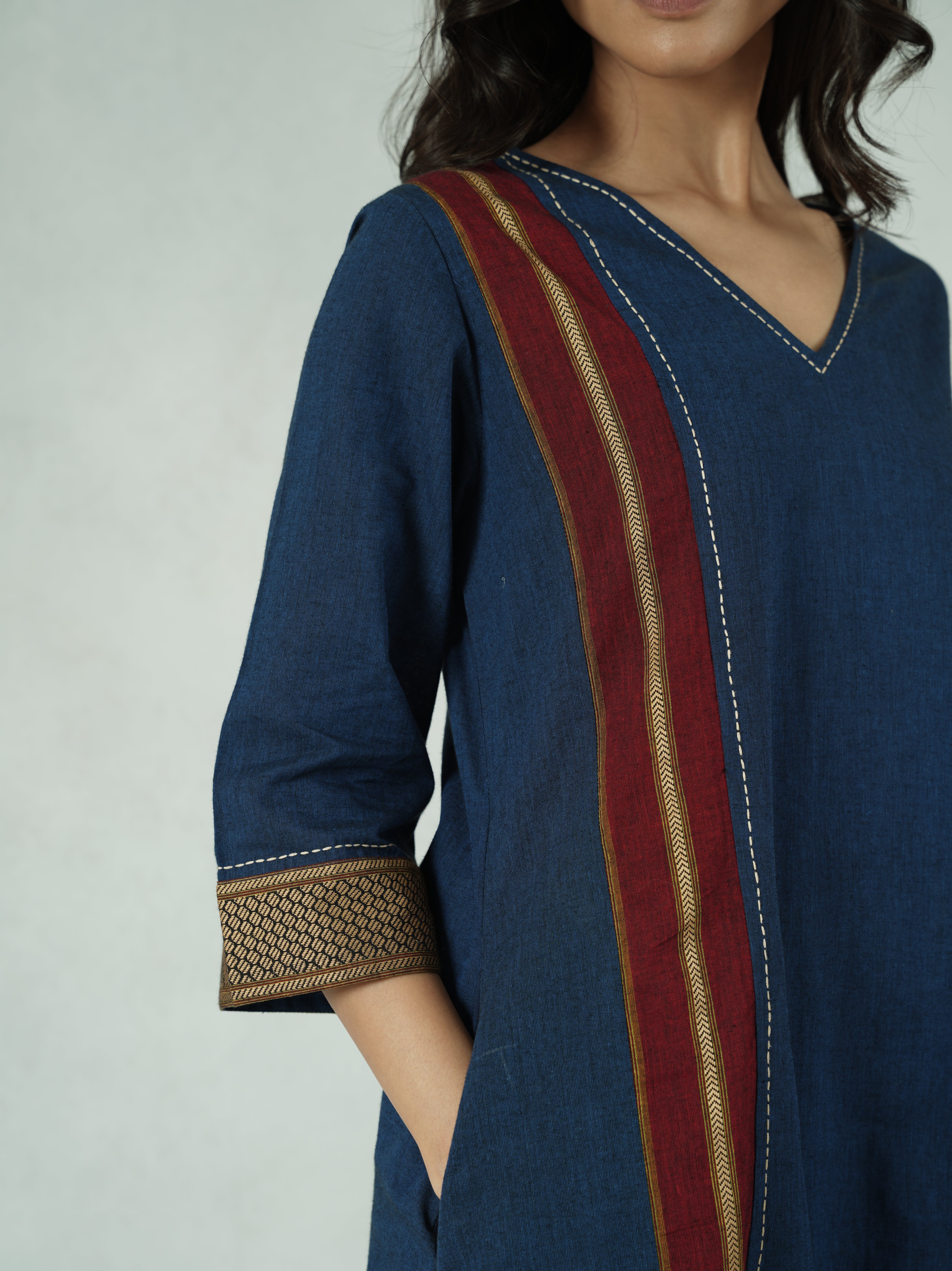 Women's Blue Colour Block Kurta