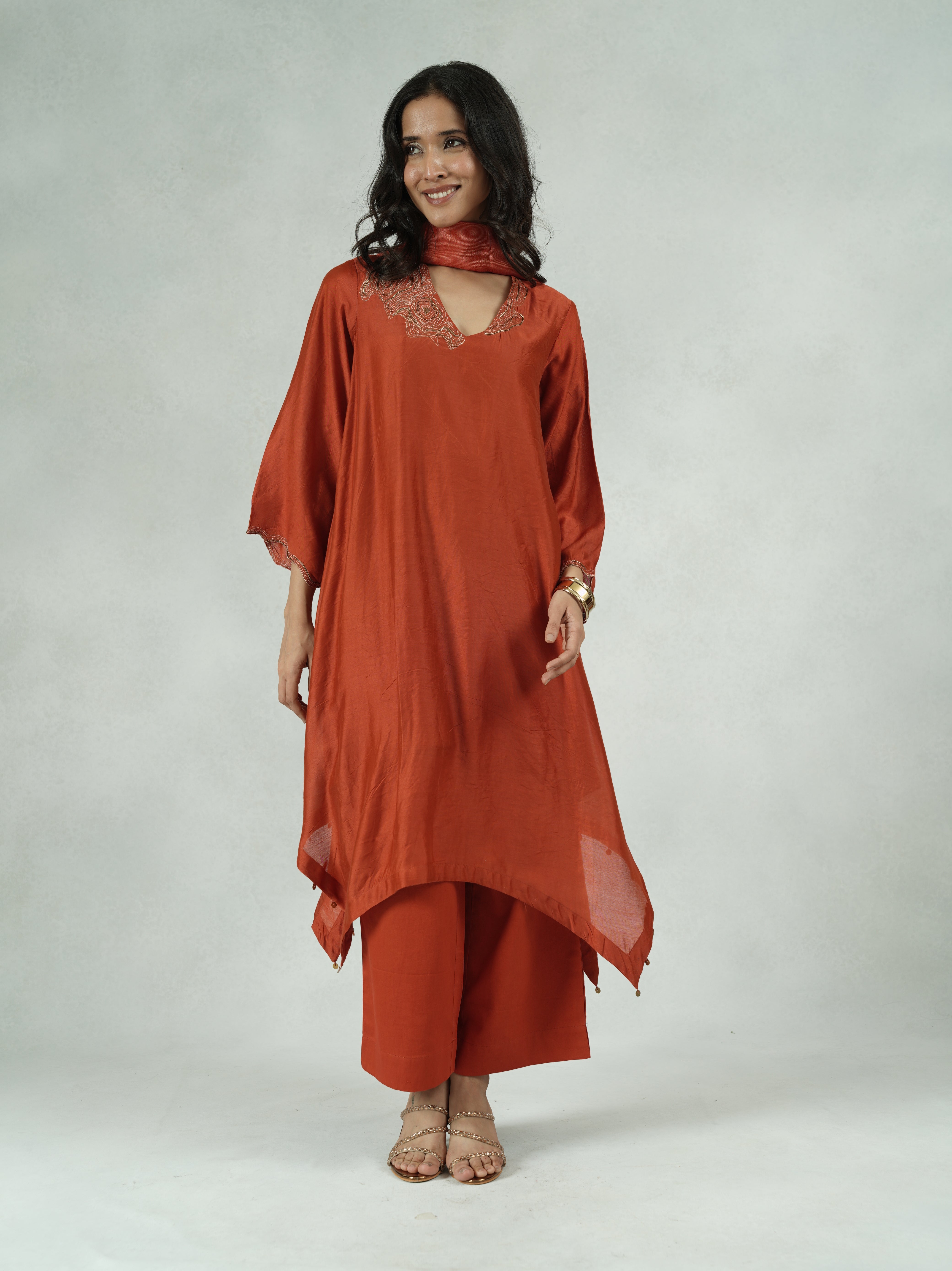 Chanderi Hand-Embroidered Kurta Pant Dupatta Set – Heena