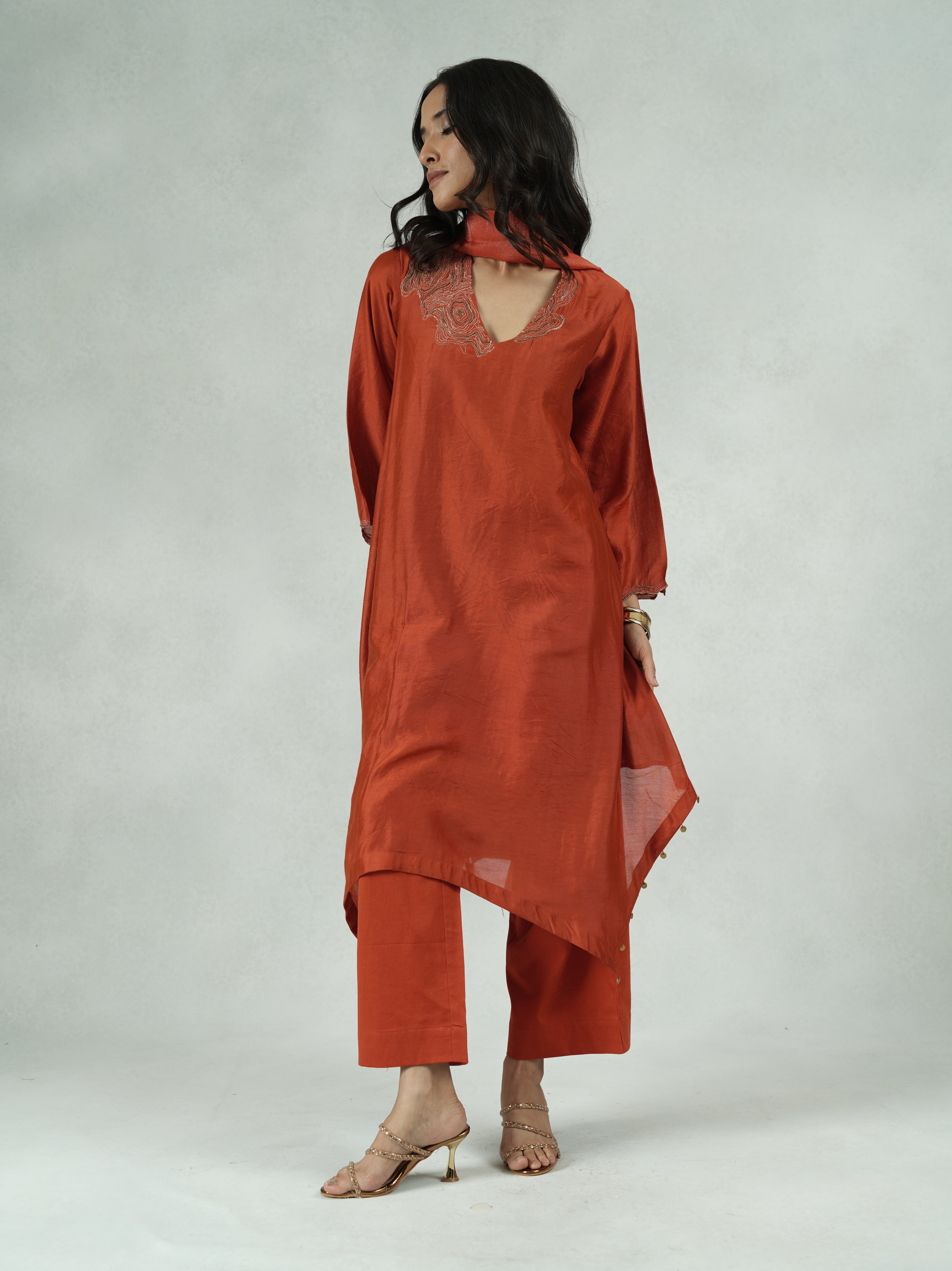 Chanderi Hand-Embroidered Kurta Pant Dupatta Set – Heena