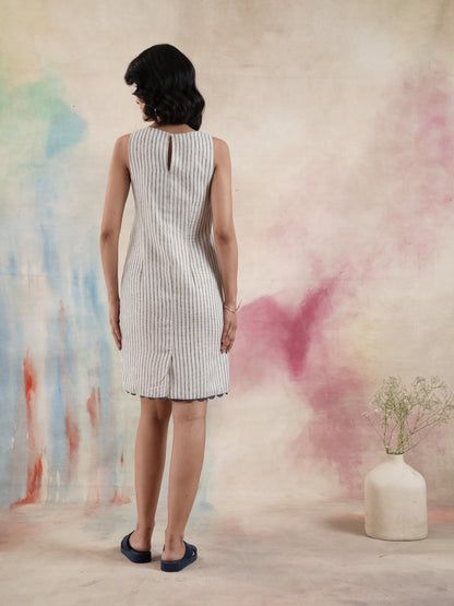 Women's Pattern Blocked Embroidered Dress