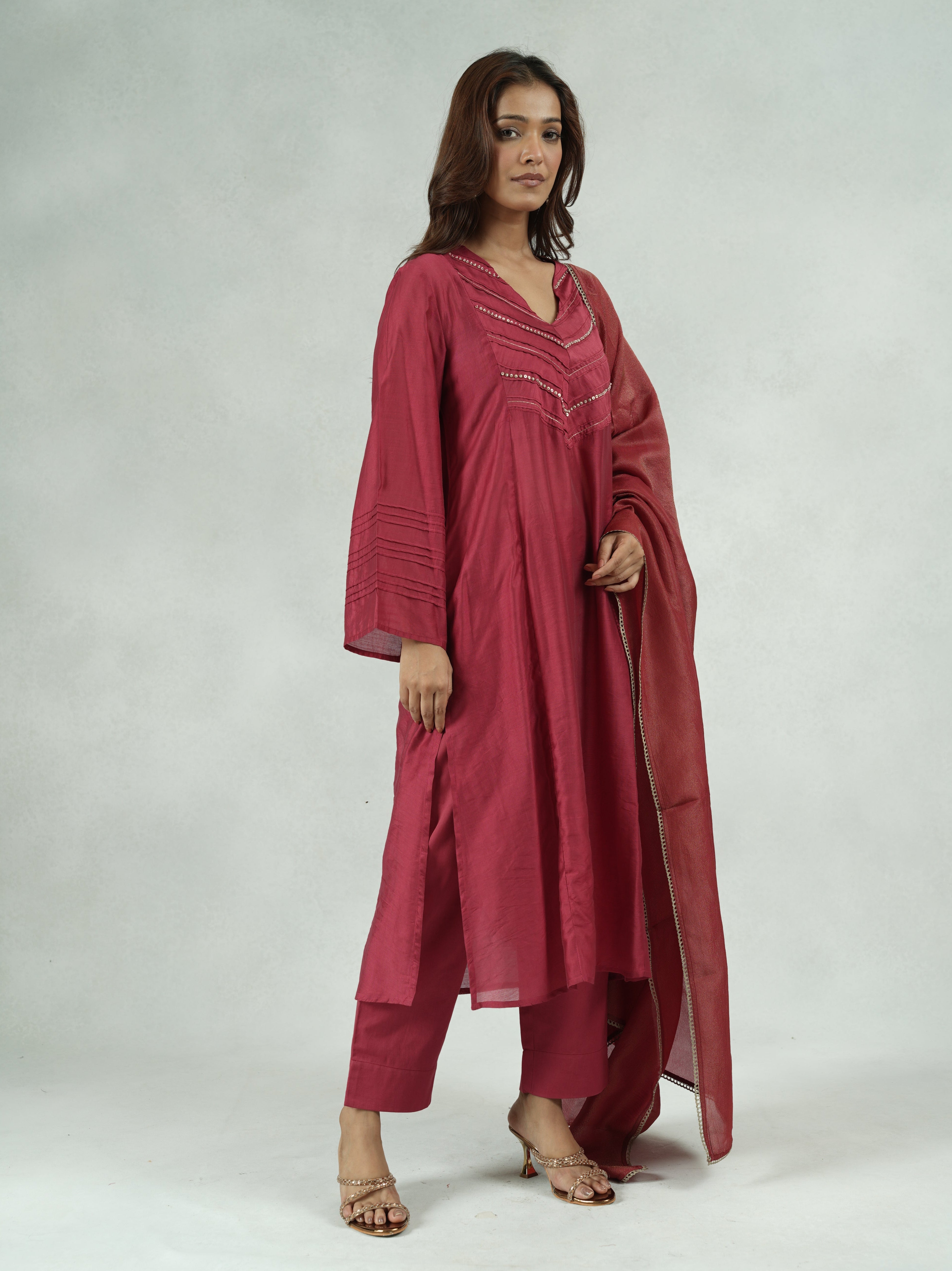 Embroidered V-Neck Kurta Set with Dupatta – Jyoti