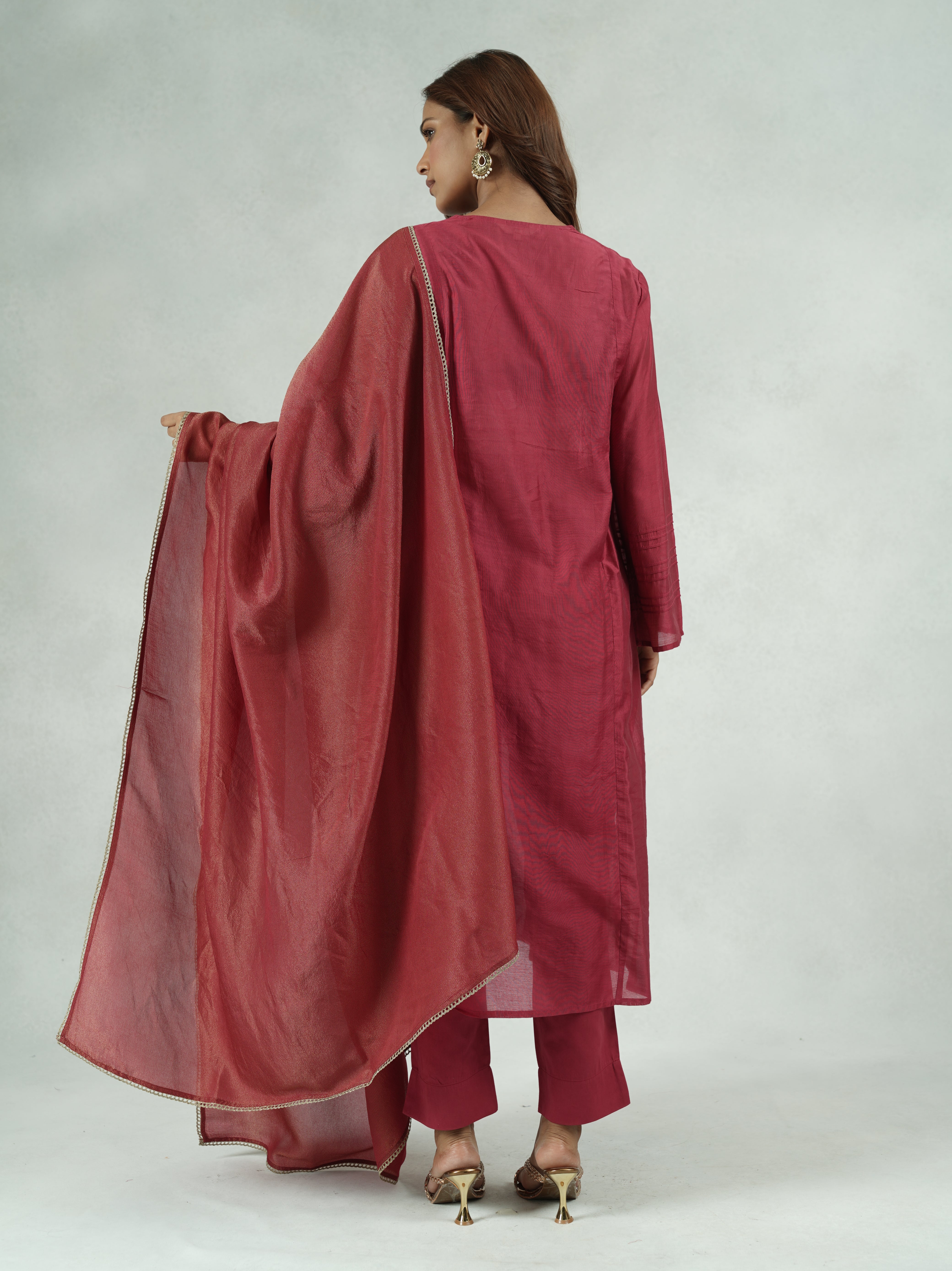 Embroidered V-Neck Kurta Set with Dupatta – Jyoti